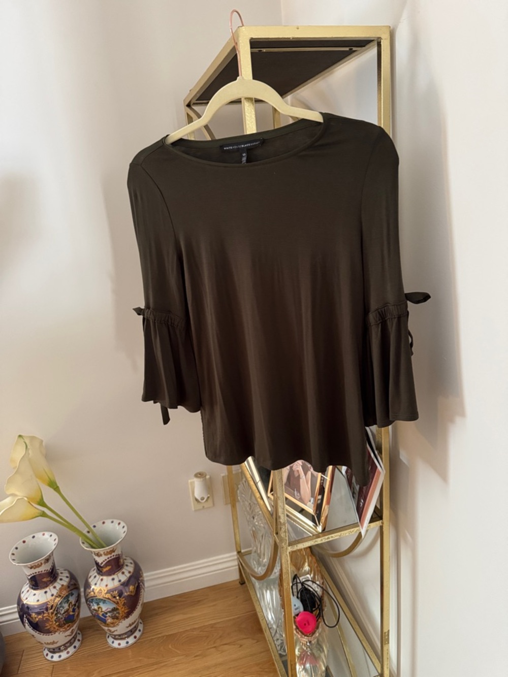 White House black market Monochrome Striped Blouse size 2- one xs - Picture 7 of 11